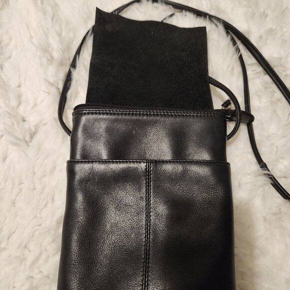 ili Soft Black Leather Purse With Tooled Design and Raw cut Rawhide Flap, Adjust - Picture 6 of 11